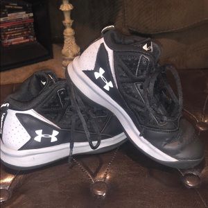 UnderAmmour basketball shoes